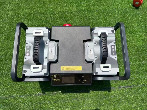 無人機(jī)電池充電 無人機(jī)電池充電