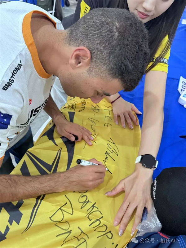 澳大利亞飛手Thomas 澳大利亞飛手Thomas