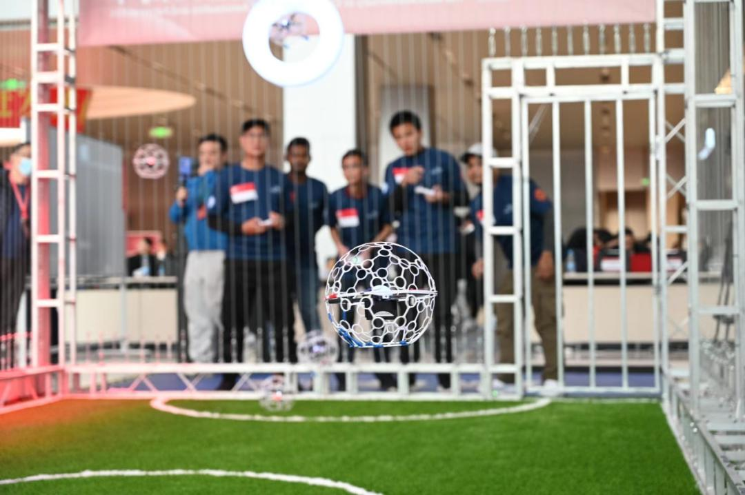 無(wú)人機(jī)足球競(jìng)賽中